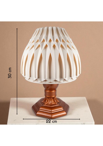 Suma El Yapımı Abajur – Bakır Reçine Gövde, Ekru Geometrik Şapka | Modern Retro Tasarım indirimleri