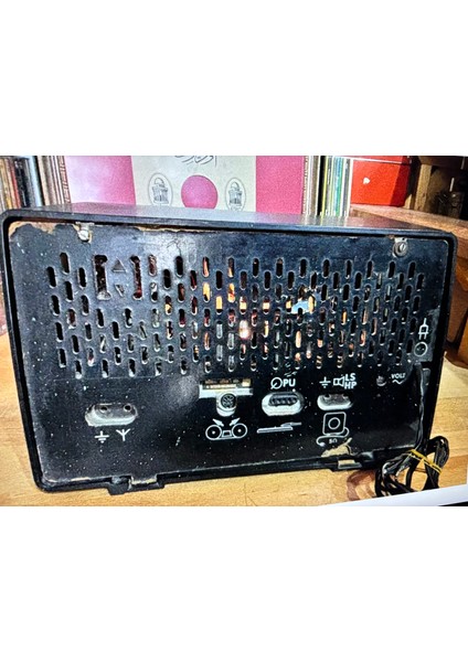 Antia Siera Lambalı Radyo Sorunsuz Çalışır Durumda - 36 cm x 22 cm x 18 cm Ölçülerinde fiyatları