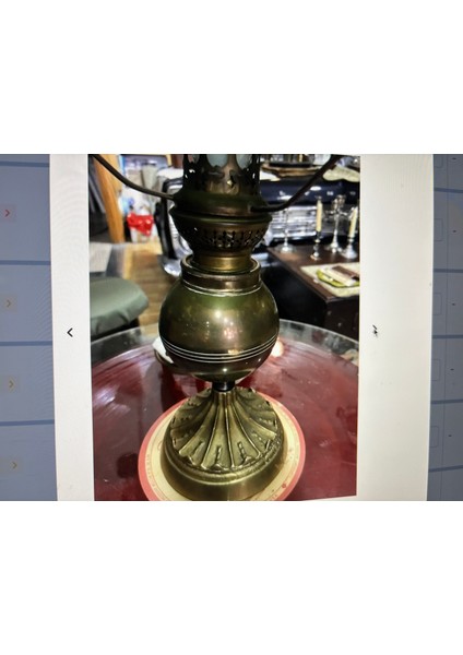 40 cm Yüksekliğinde Opalin Camlı Avrupa Pirinç Abajur