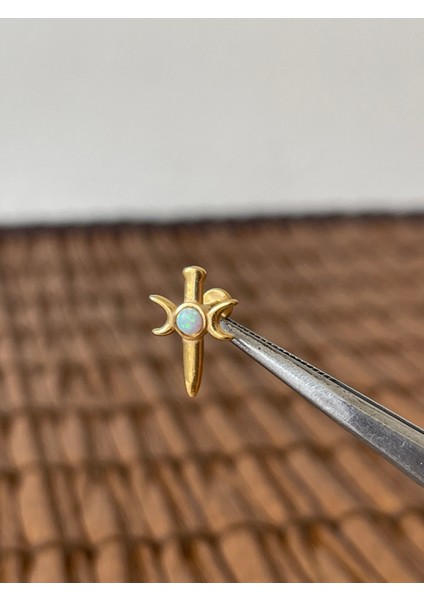 316 L Cerrahi Çelik Kılıç Ay Opal Taşlı Dudak Kıkırdak Helix Tragus Piercingi 8mm x 1,2mm
