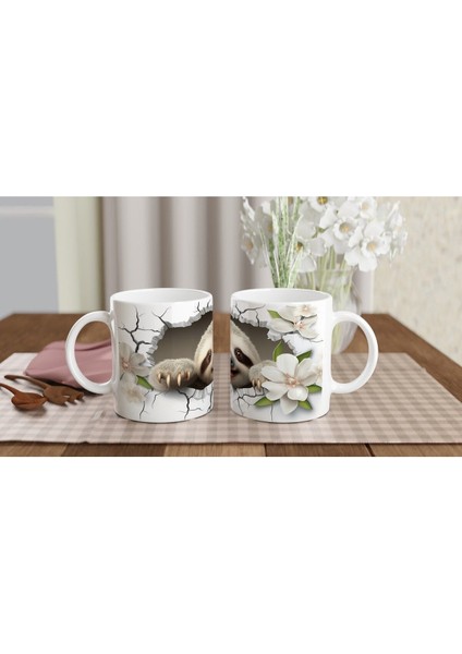 Beyaz Çiçekler Arasından Bakan Tembel Hayvan Baskılı Kupa Bardak fırsatları