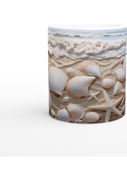 Kumsalda Kabuk ve Deniz Yıldızlarıyla Süslenmiş Su Altı Temalı Kupa Bardak