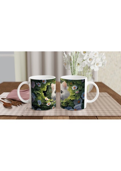 Çiçeklerle Çevrili Beyaz Kedi Baskılı Kupa Bardak indirimleri