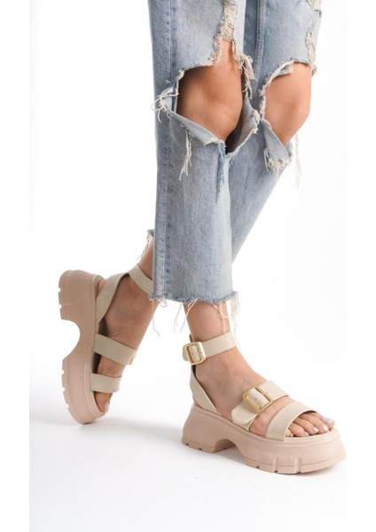 Dolgu Topuk Sandalet Kadın Dolgu Topuk Sandalet Dolgu Topuklu Bej Krem Renk Sandalet Yeni Sezon 7 cm modelleri
