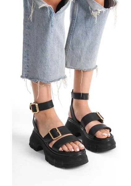 Dolgu Topuk Sandalet Kadın Dolgu Topuk Sandalet Dolgu Topuklu Siyah Renk Sandalet Yeni Sezon 7 cm modelleri