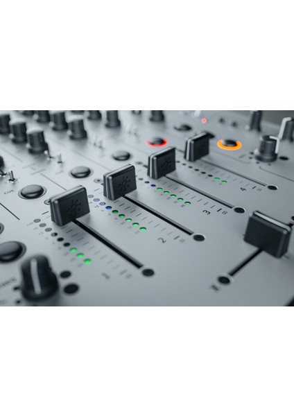 Xone:96 | Çift Ses Kartlı Profesyonel 6+2 Dj Analog Mikser fırsatları