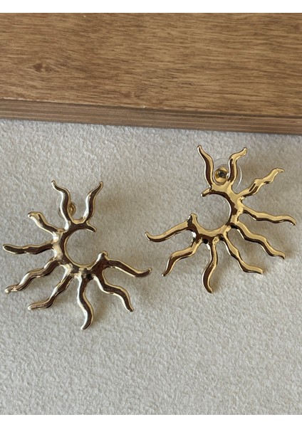 Güneş Modeli Tasarım Küpe