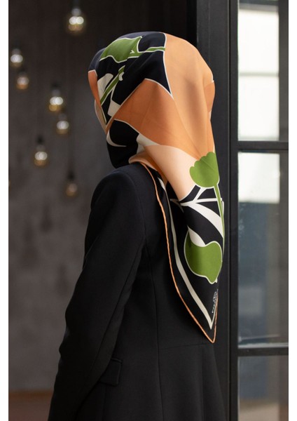 %100 Twill Ipek Yaprak Desenli Somon - Su Yeşili Renkli 90X90 Eşarp Dikim Şekli : El Dikişi