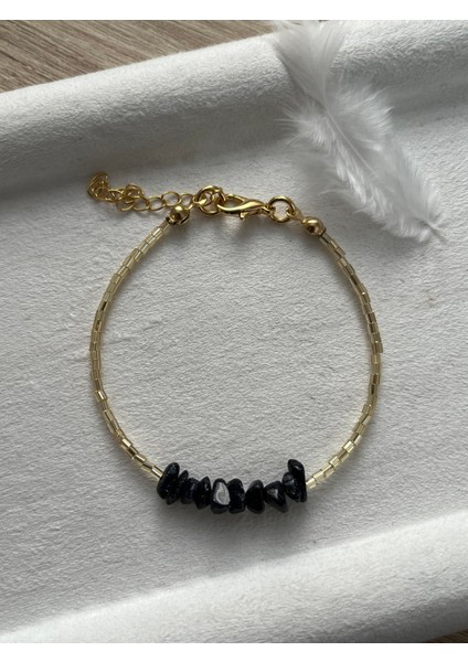 Lacivert Yıldız Taşı Altın Detaylı Minimal Bileklik