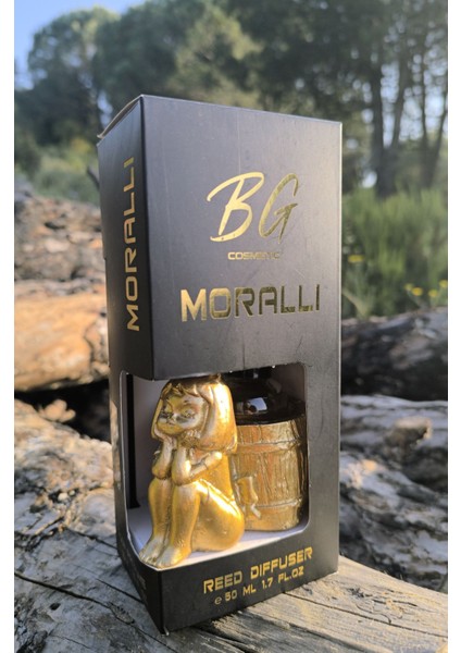 Yasemin Esanslı Oda Kokusu-Çubuklu Cam Şişe 50ML -Gold Renk Kedi Kız Figürlü Biblo Tasarım modelleri