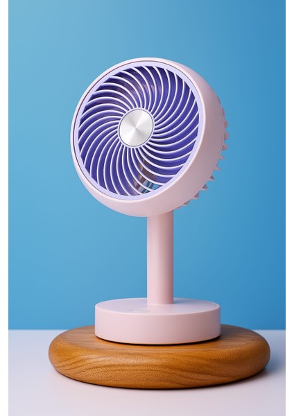 "3 Kademeli Sessiz Mini Masaüstü Fan – 90° Ayarlanabilir Başlık | USB Şarjlı, Kompakt ve Güçlü Serinletici"