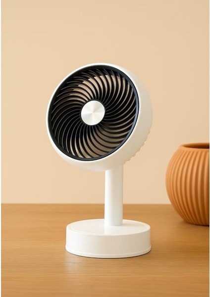 "3 Kademeli Sessiz Mini Masaüstü Fan – 90° Ayarlanabilir Başlık | USB Şarjlı, Kompakt ve Güçlü Serinletici"