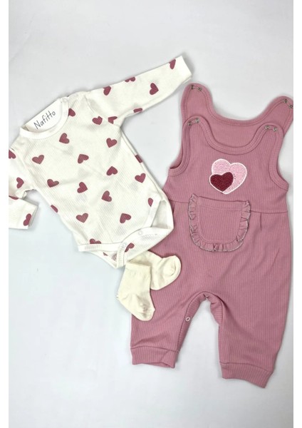 Kalpli Kız Bebek Tulum 3’lü Tulum Seti – Kollu Zıbın, Cepli Tulum ve Çorap | 3-6-9 Ay Bebek Kıyafeti