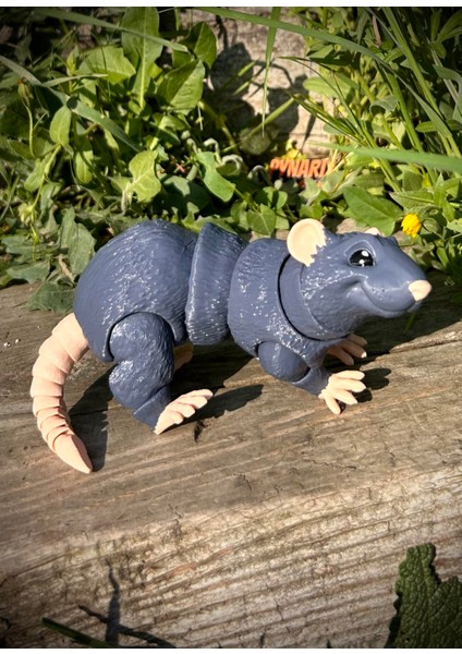 Sıçan Oyuncak Figür - Şehrin Sessiz Kahramanı: Remi 🐀🏙️ 3D Hareketli Organik Vip Model- Büyük Boy