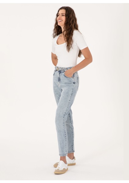 Yüksek Bel Geniş Paça Mom Fit Açık Indigo Kadın Denim Pantolon Lulya modelleri