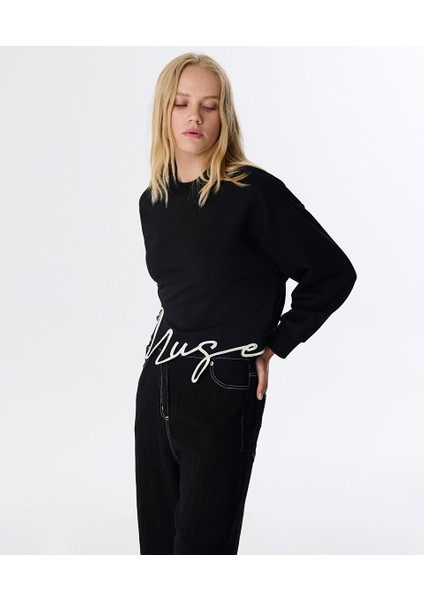Slogan Nakışlı Crop Sweatshırt TW6250091027001 fiyatları