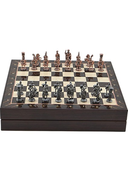 Orta Boy Metal Roma Satranç Takımı Antik ve Ceviz Desenli Sandıklı Mdf Tahtası (36X36X6 Cm.)