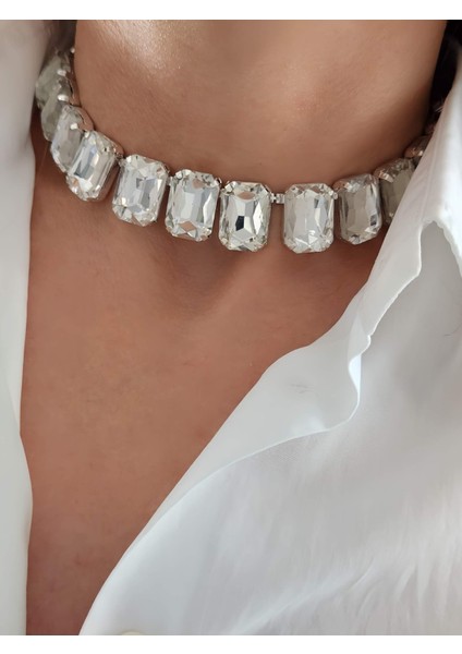 Harmonia Elmas Görünümlü Baget Kare Model Choker Kolye fırsatları