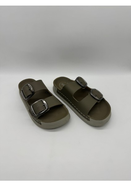 Çift Tokalı Terlik