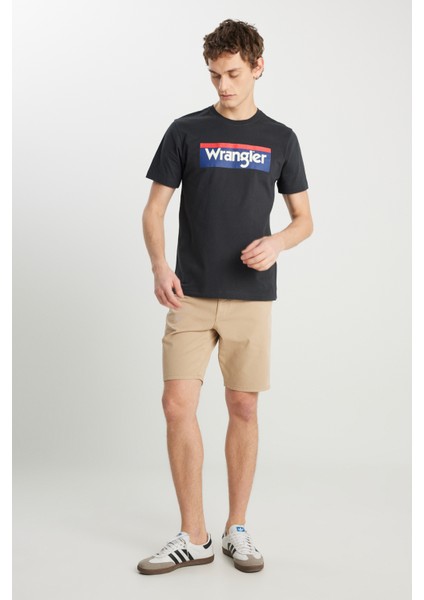 Slim Fit Dar Kesim Pamuklu Esnek Erkek Şort W211205211 fiyatları