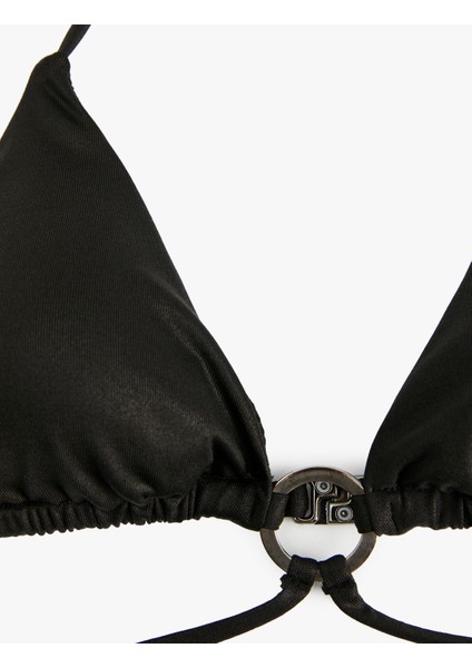 Toka Detaylı Bağlamalı Üçgen Bikini Üstü modelleri