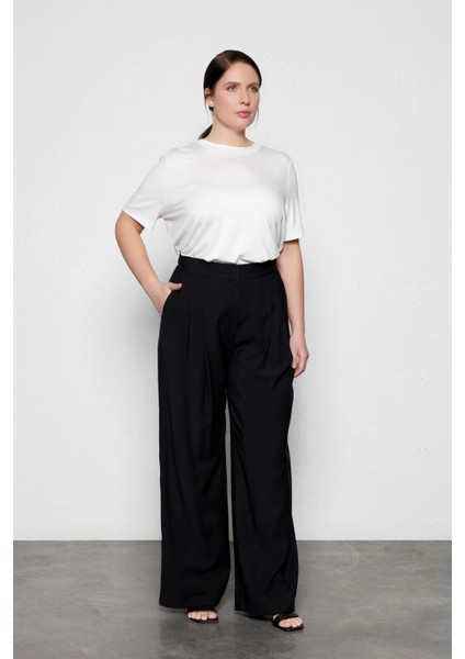 Hanıa Büyük Beden Geniş Paça Pantolon Siyah fırsatları