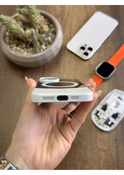 iPhone 13/14 Magsafe Uyumlu Mika Sararmaz Kılıf SOOCASE720 modelleri