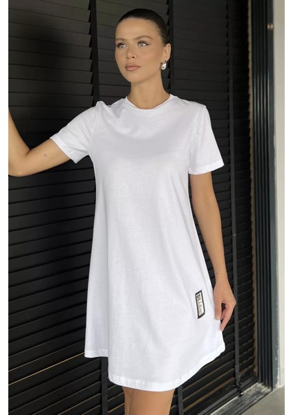 Kadın Bisiklet Yaka Arma Detaylı T-Shirt Elbise P-00003410 fiyatları