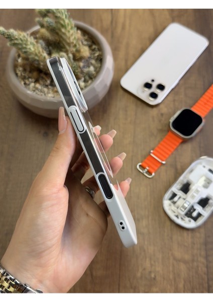 iPhone 16 Pro Max Magsafe Uyumlu Mika Sararmaz Kılıf SOOCASE720 fiyatları