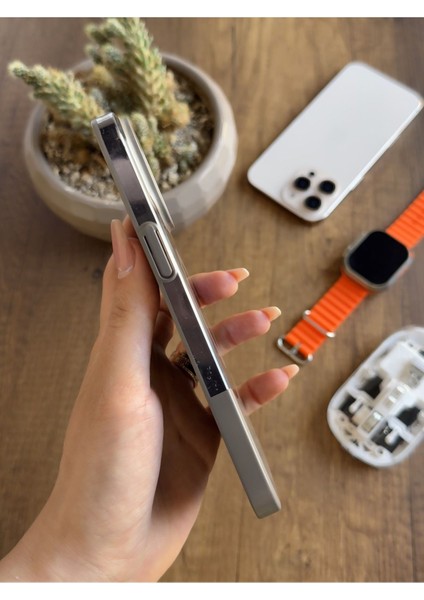iPhone 14 Pro Max Magsafe Uyumlu Mika Sararmaz Kılıf SOOCASE720 fiyatları