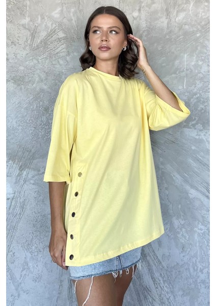 Yan Çıtçıtlı Oversize Tişört ( S-M-L-Xl Uyumludur) P-00010234