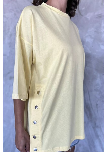 Yan Çıtçıtlı Oversize Tişört ( S-M-L-Xl Uyumludur) P-00010234 fırsatları