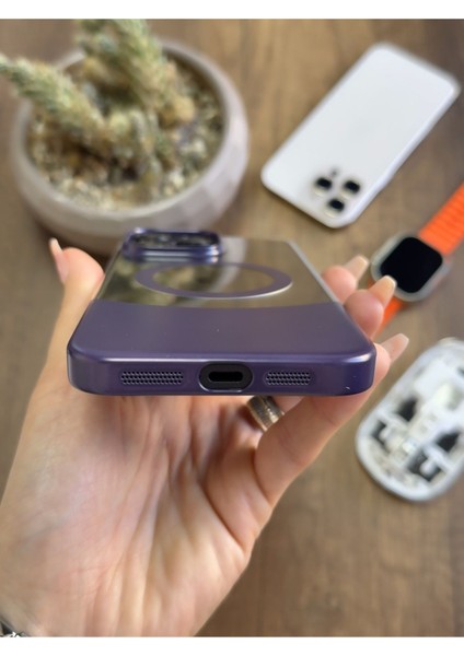 iPhone 16 Pro Max Magsafe Uyumlu Mika Sararmaz Kılıf SOOCASE720 modelleri