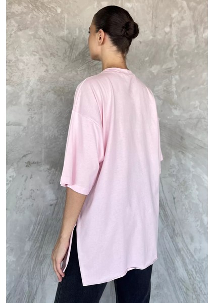 Kadın Bisiklet Yaka Yan Yırtmaç Detaylı Salaş T-Shirt P-00003411 modelleri