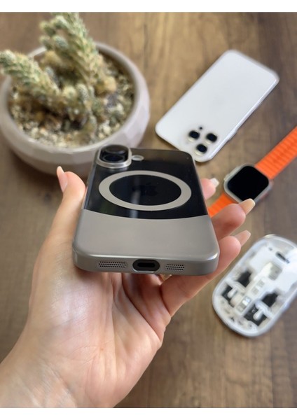 iPhone 16 Magsafe Uyumlu Mika Sararmaz Kılıf SOOCASE720 modelleri