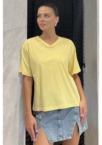V Yaka Basıc Tişört P-00017881