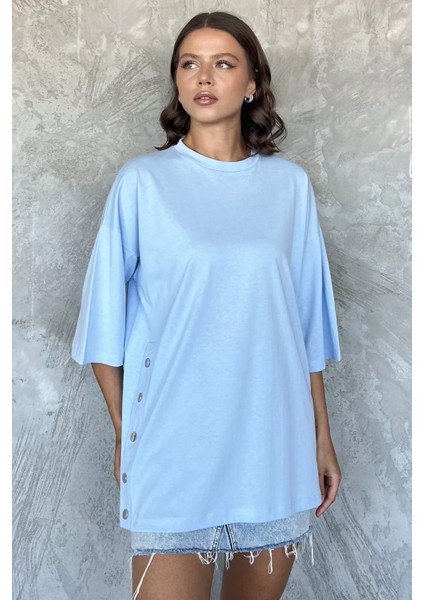 Yan Çıtçıtlı Oversize Tişört ( S-M-L-Xl Uyumludur) P-00010234
