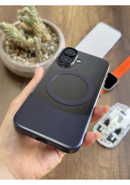 iPhone 16 Magsafe Uyumlu Mika Sararmaz Kılıf SOOCASE720 fırsatları