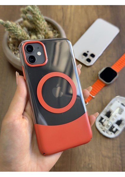 iPhone 11 Magsafe Uyumlu Mika Sararmaz Kılıf SOOCASE720