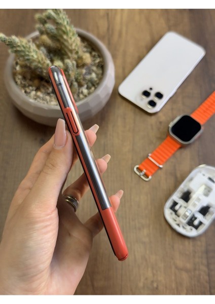 iPhone 11 Magsafe Uyumlu Mika Sararmaz Kılıf SOOCASE720 fiyatları