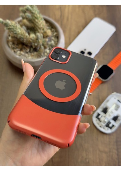 iPhone 11 Magsafe Uyumlu Mika Sararmaz Kılıf SOOCASE720 fırsatları