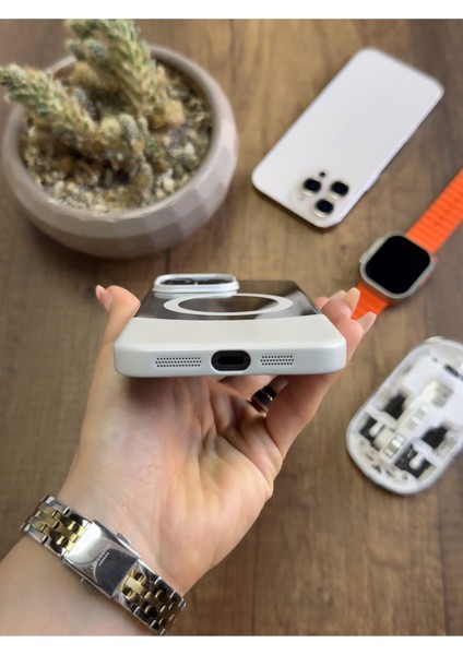 iPhone 15 Pro Max Magsafe Uyumlu Mika Sararmaz Kılıf SOOCASE720 modelleri