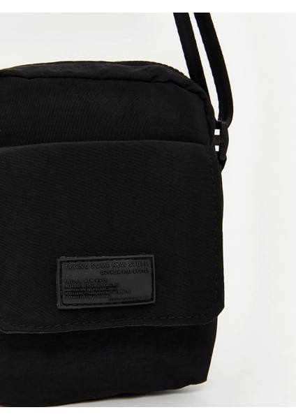 Lcw Accessorıes Siyah Ayarlanabilir Askılı Erkek Omuz Çantası fiyatları