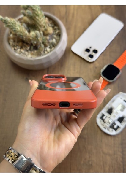 iPhone 16 Pro Max Magsafe Uyumlu Mika Sararmaz Kılıf SOOCASE720 modelleri