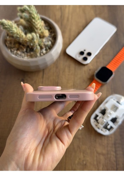 iPhone 14 Pro Max Magsafe Uyumlu Mika Sararmaz Kılıf SOOCASE720 modelleri