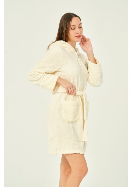 Kapüşonlu Taş Detaylı Fermuarlı Cepli Ultrasoft Sabahlık modelleri