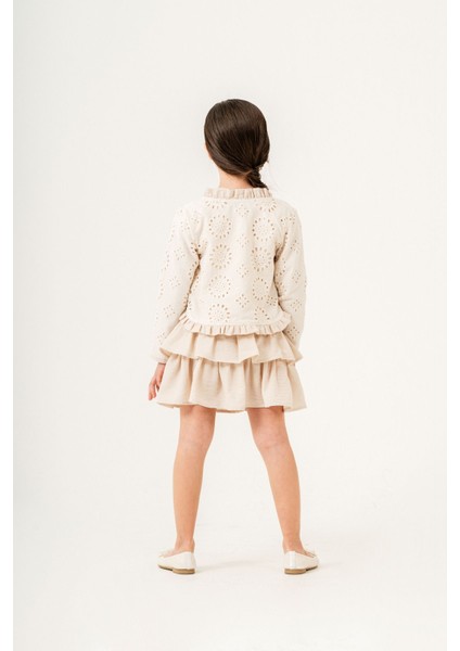 Kız Çocuk 3’lü Takım, Süprem Tişört, Keten Etek ve Brode Çift Taraflı Ceket fırsatları