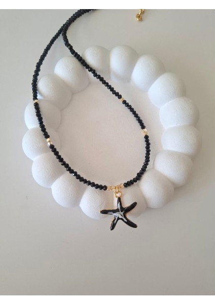 Siyah Yıldız Uçlu Kristal Boncuk Kolye