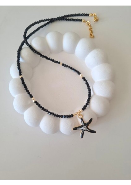 Siyah Yıldız Uçlu Kristal Boncuk Kolye modelleri