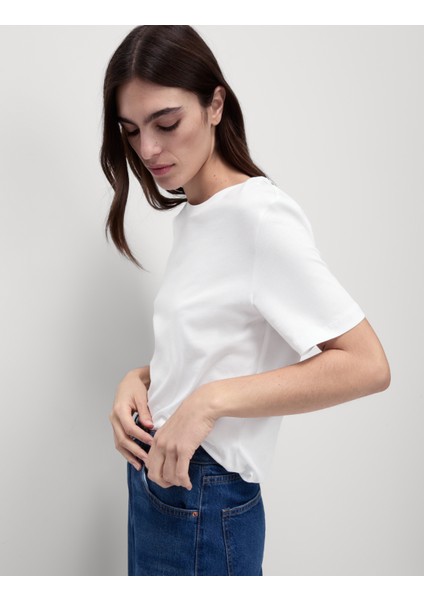 Saf Pamuklu Kısa Kollu T-Shirt indirimleri